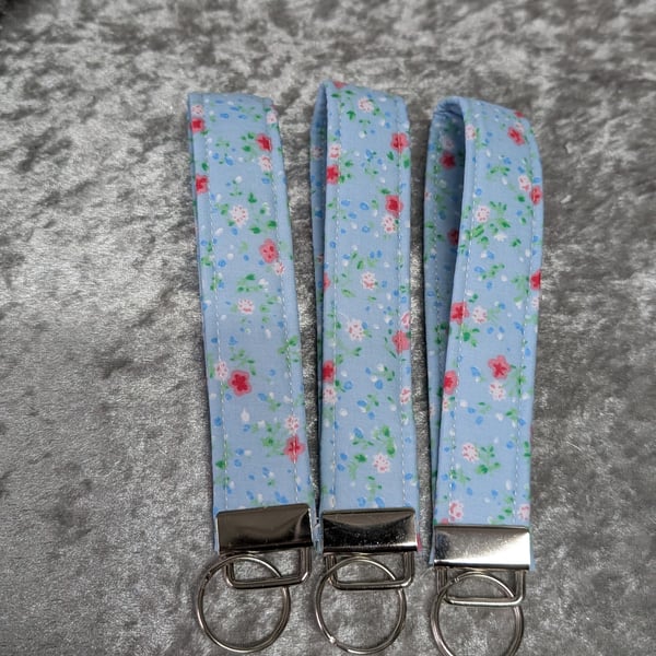 Keyfob Wristlet - Blue Flowers