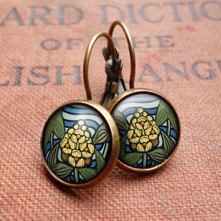 Arrowhead Leverback Earrings (AN08)