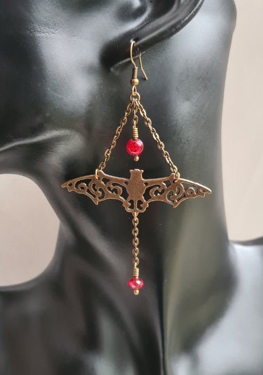 Gorgeous Vampire's Ball Dark-Tone Fancy Bat Dangly Earrings.