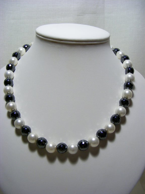 White Shell and Natural Hematite Jewellery Set.