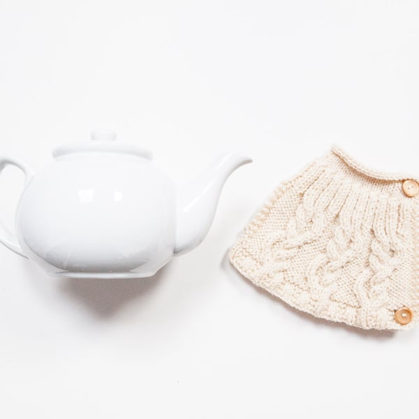 Cream hand knit tea cosy - Teapot cosy - Tea lover's gift