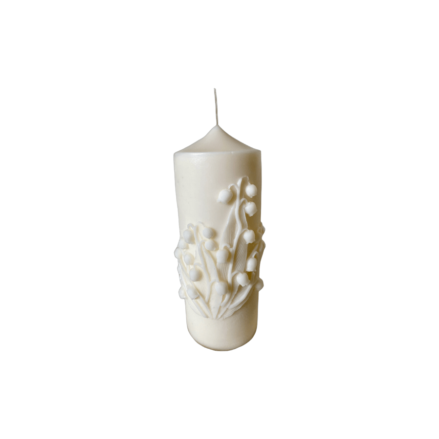 Lily of The Valley Scented Flower-Shaped 100% Organic Soy Wax Candle
