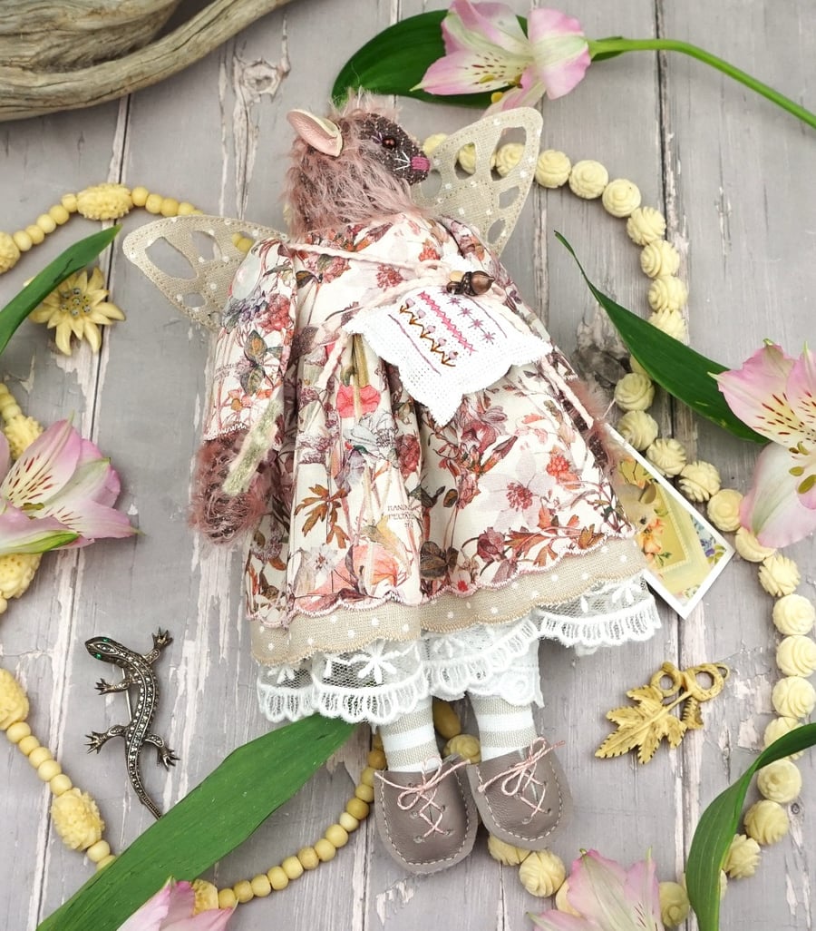 Blossom, A Fairly Furry Fairy Mohair Mouse