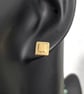 Small square 9ct gold stud earrings - Image 5
