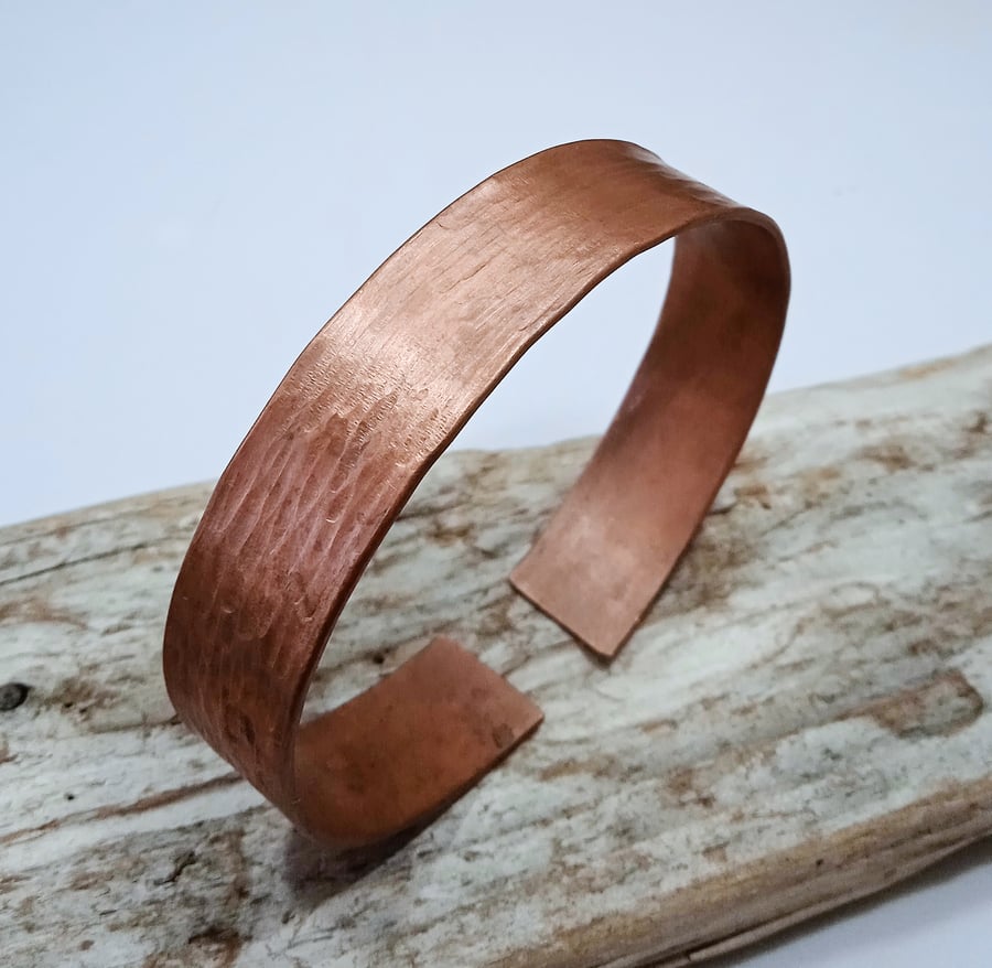 Hammered Brushed Copper Cuff Bangle (BRCUOPOV1) - UK Free Post