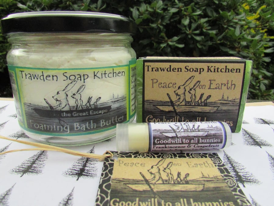 Peace on Earth, Goodwill to all Bunnies, Christmas Gift Set