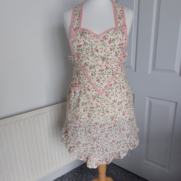 1940's retro style sweetheart apron 