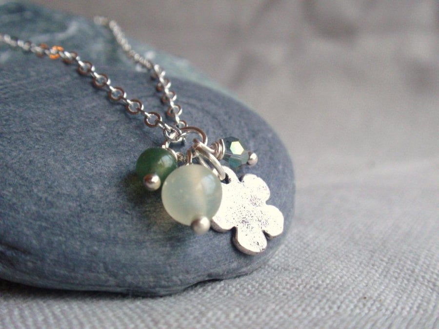 Silver Flower necklace with Green Jade