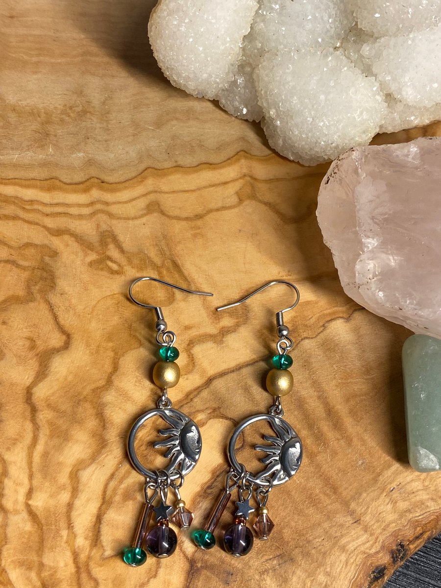 Louisa - 90’s style sun earrings 