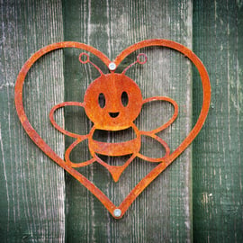 Love Bees Metal Heart Rustic Garden Wall Art, Cute Bee in Heart Fence Decoration