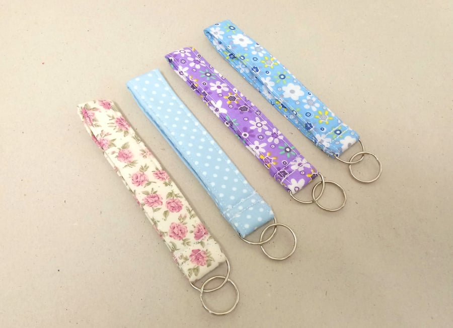 Wrist key ring, fabric key chain, handmade wrist key ring in various colours.