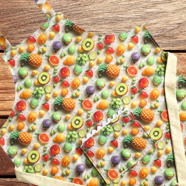 Handmade Children's Apron, Small Apron, Coloured Fruit Design 3-5 yrs-CAPR16