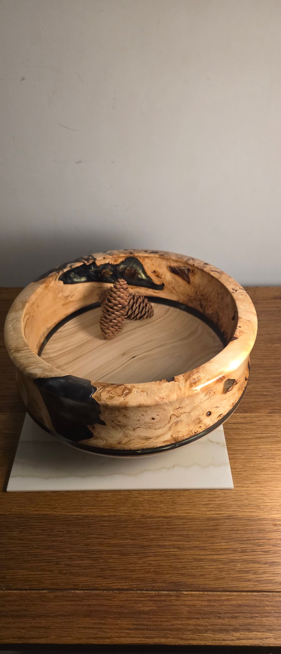 Resin and horse chestnut wood bowl-Large-Blue