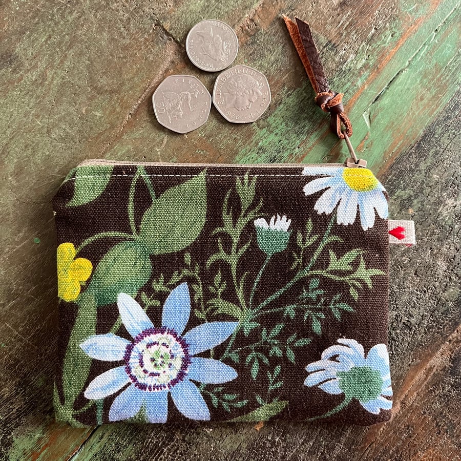 Vintage Belinda linen coin purse