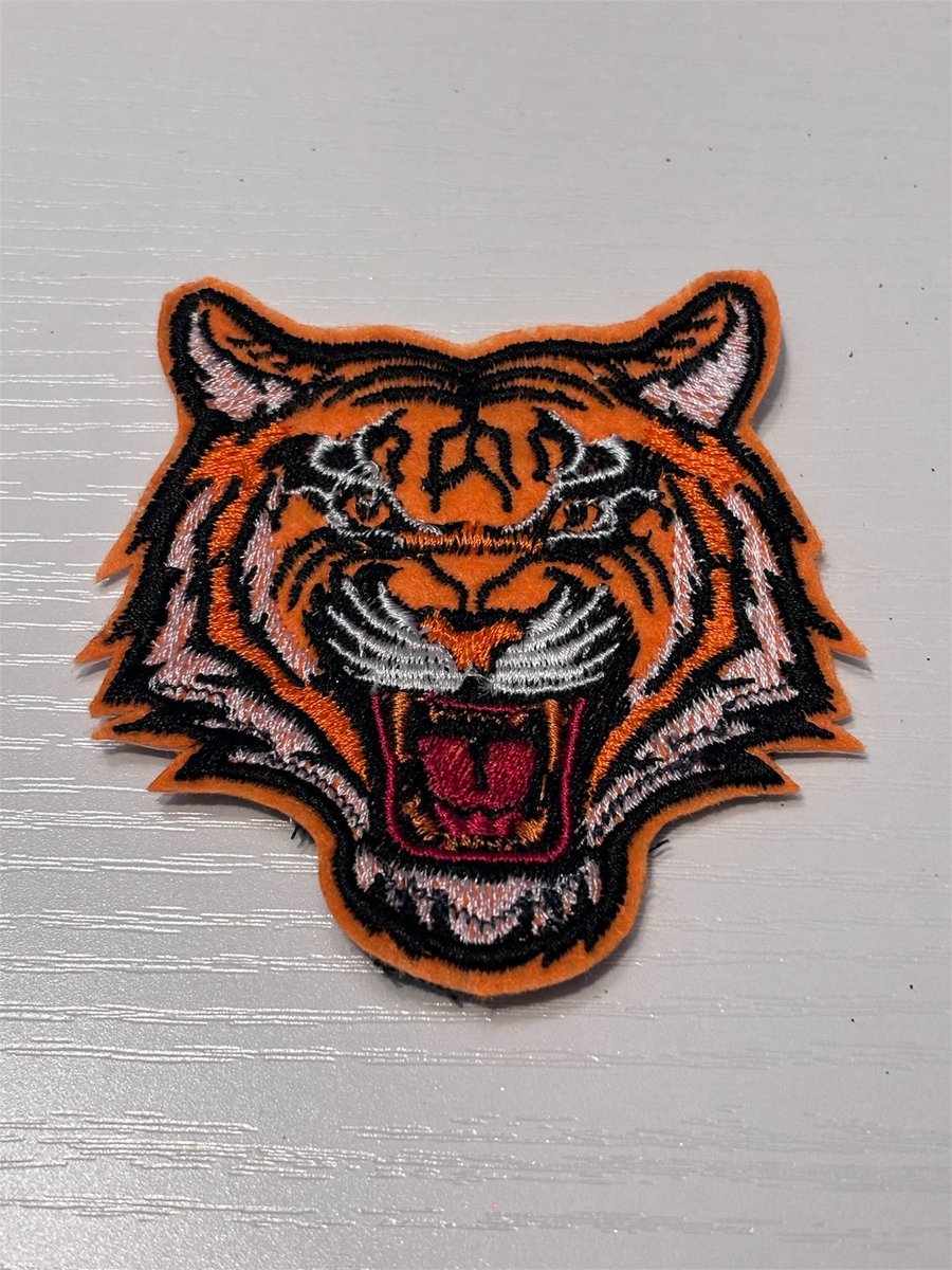 Fierce Tiger Roar – Bold Embroidered Patch