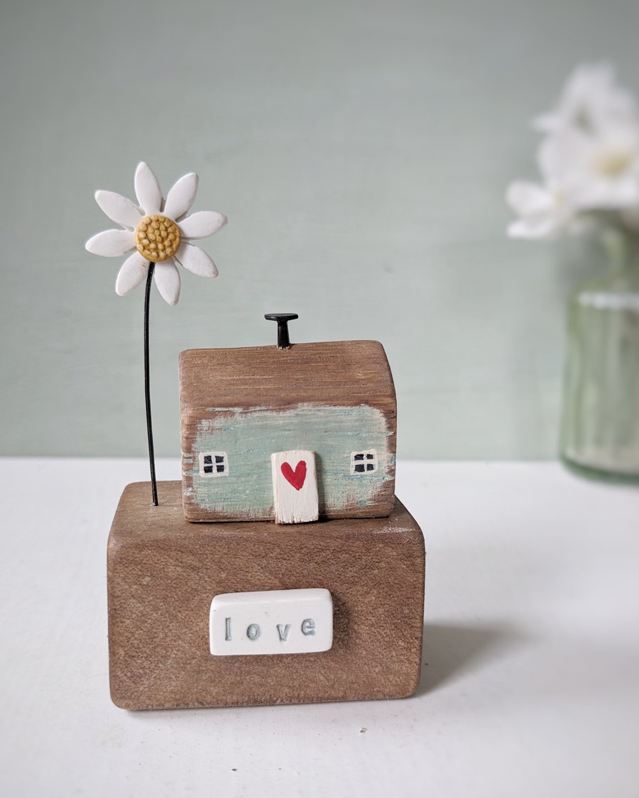 Little Wooden Cottage with Clay Daisy 'love'