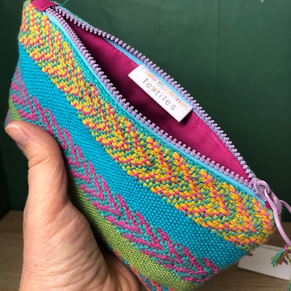 Handwoven fabric pouch