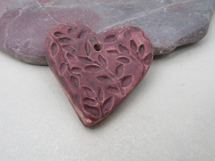 Medium Damson Purple Leaf Texture Heart Shaped Ceramic Pendant