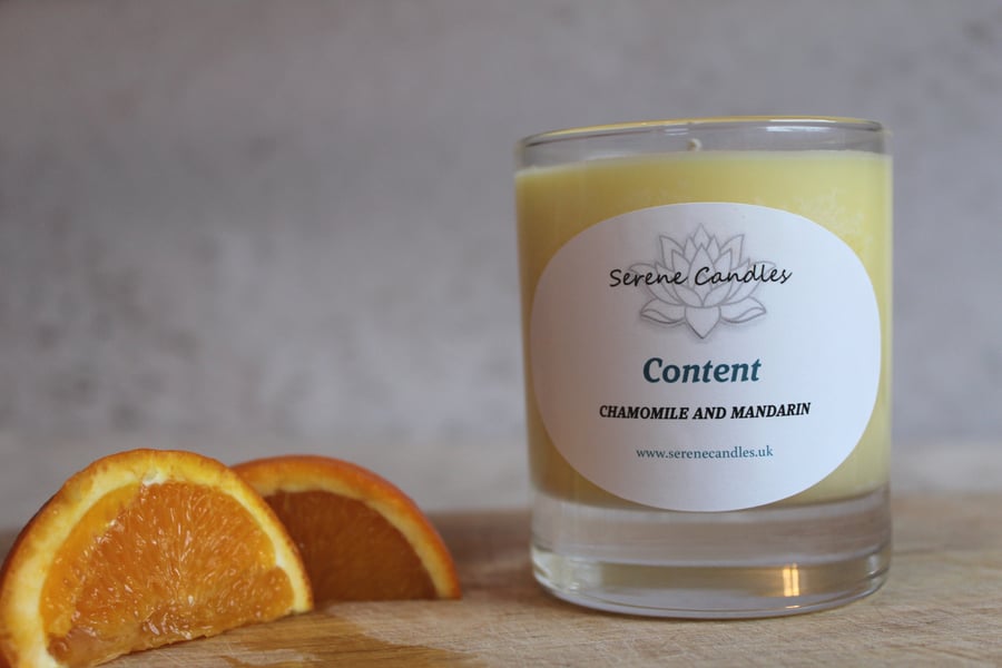 Chamomile and mandarin essential oil candle