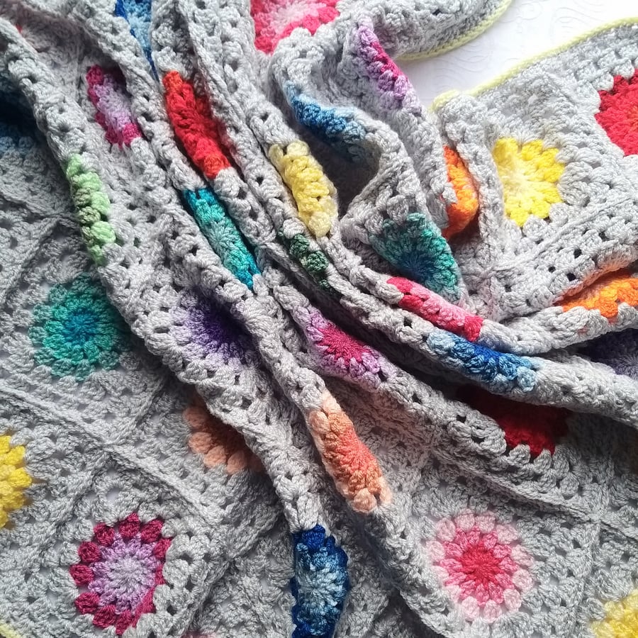 Crochet Baby Blanket. Silver Rainbow Starburst