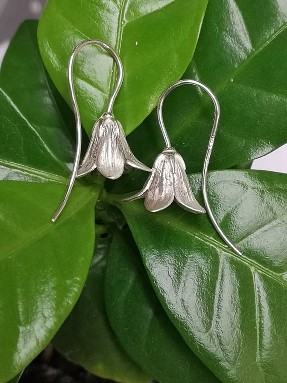 Bell Flower in Silver