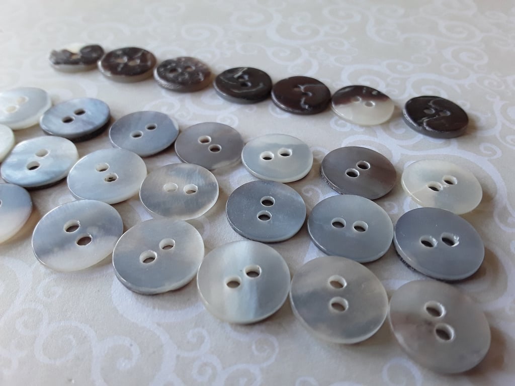1 2" 12.5mm Blue Hammer Pearl Buttons