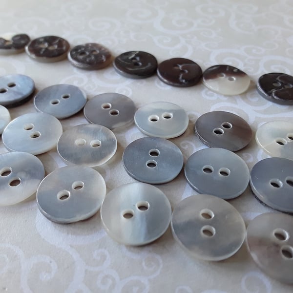 1 2" 12.5mm Blue Hammer Pearl Buttons