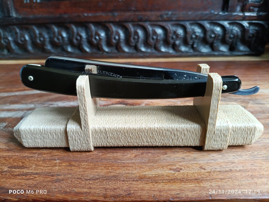  Straight Cut Razor Box with Stand. Vintage Cut Throat Razor Case.