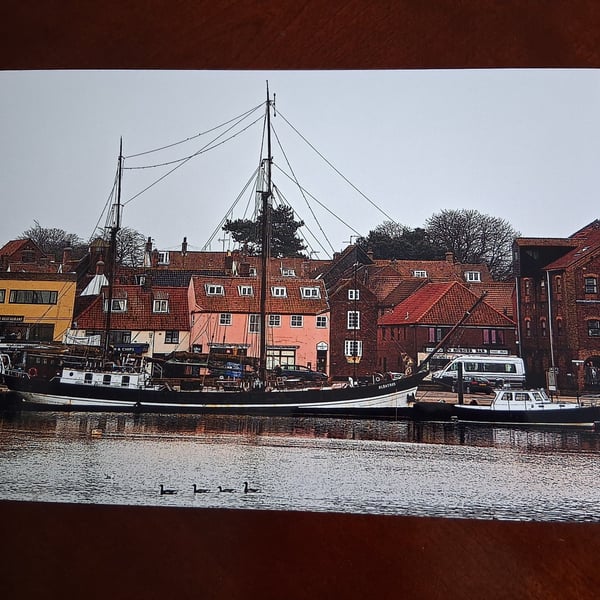 BOAT PHOTOGRAPH 