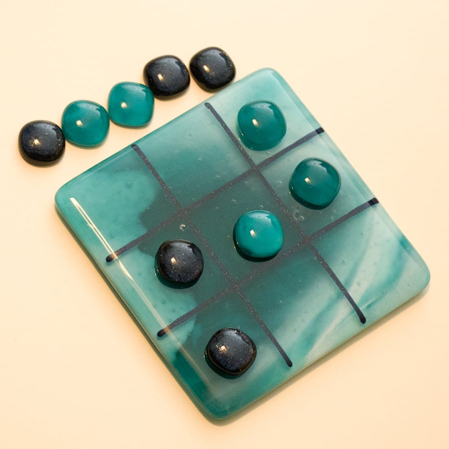 OXO Game - Dark Blue and Streaky Blue Fused Glass - 8052