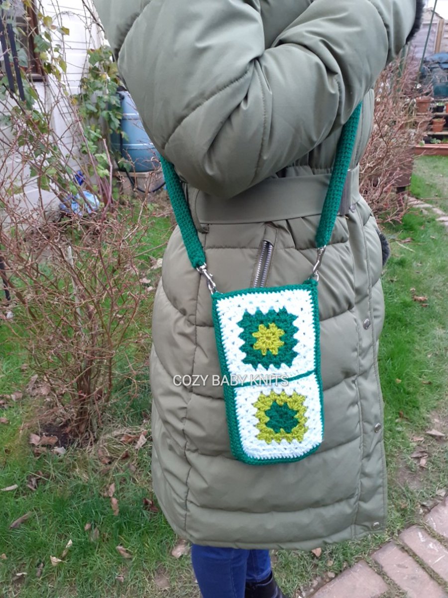 CROSSBODY PHONE BAG   (18)