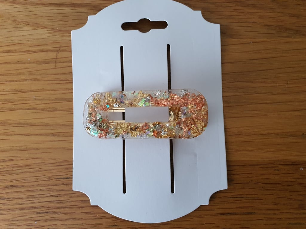 Pretty Alligator Hair Clip With Mixed Gold Leaf 