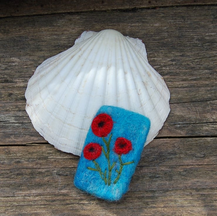 Ladies on sale poppy brooch