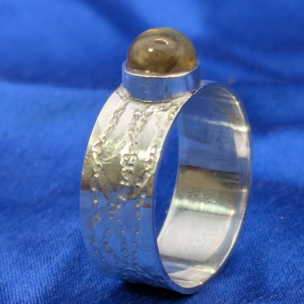 Silver and Labradorite Ring