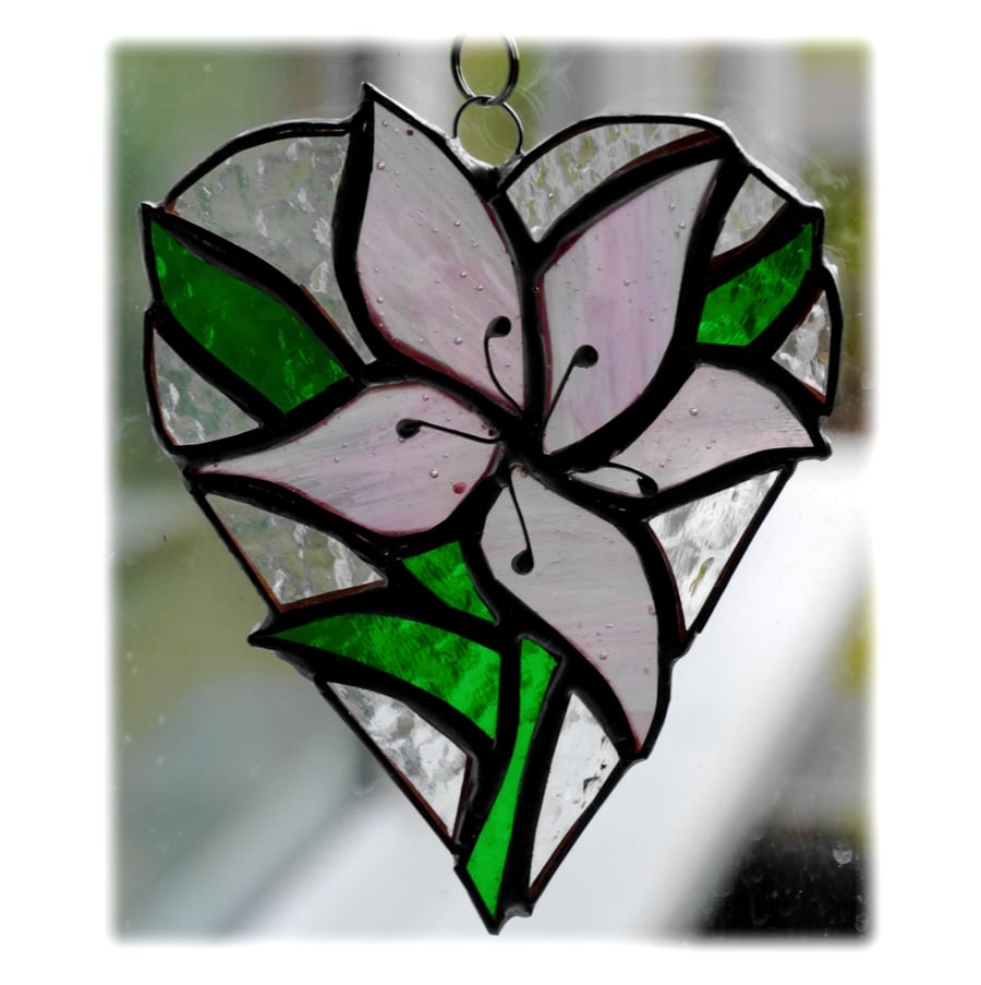 Lily Heart Suncatcher Stained Glass 009 Pale Pink