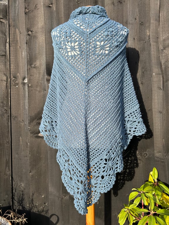 Blue grey alpaca rich lace triangle draping shawl 