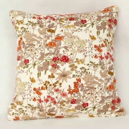 Flowers & Berries Vintage Cushion 