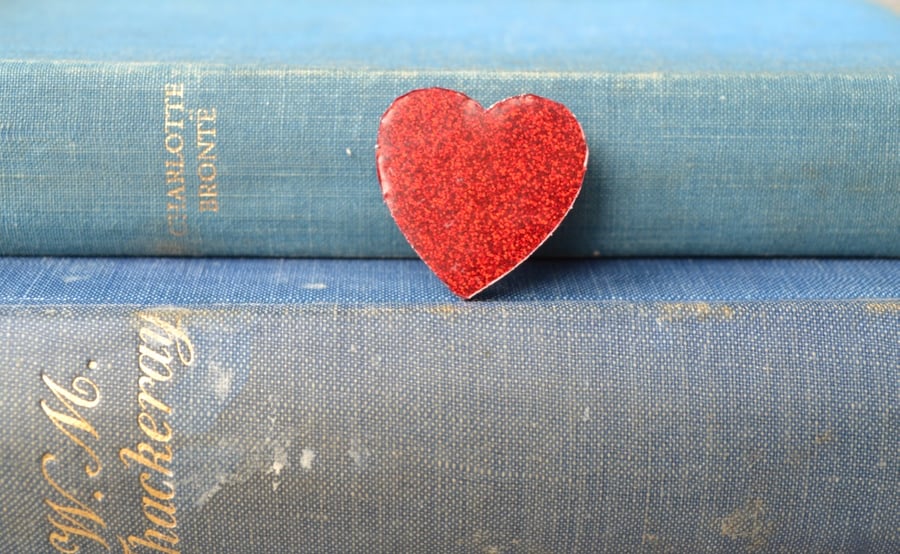 Small Red Glitter Wooden Heart Brooch