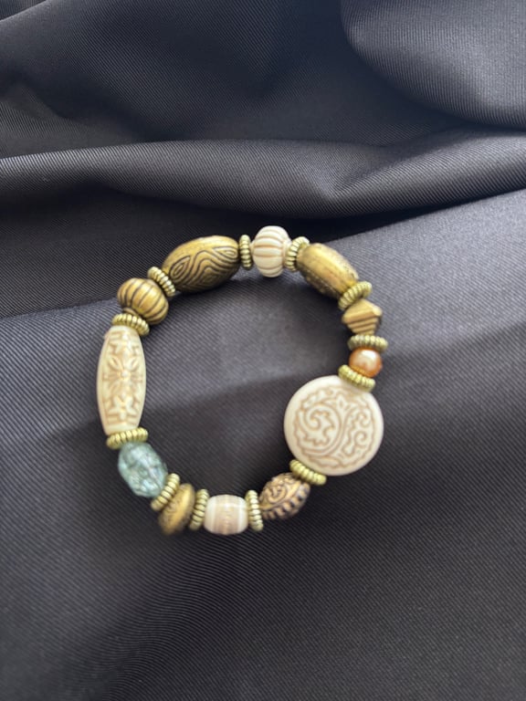 Ethnic & boho style bracelet. 20 cm, for the larger wrist. 