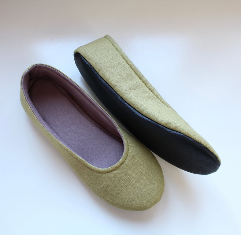 Size 5 Olive green linen slippers, ladies slippers, house shoes, gifts.