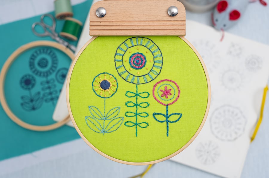 Introduction to Embroidery Kit & Beginner's Project (Workshop in a Box)