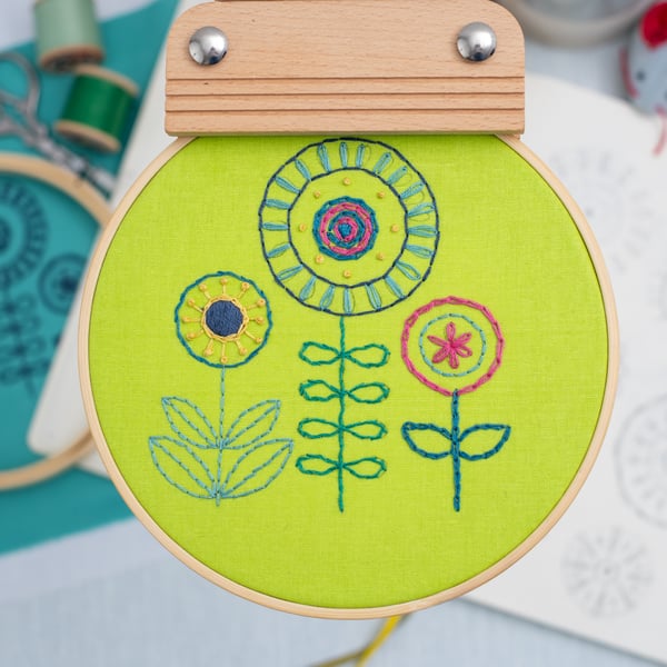 Introduction to Embroidery Kit & Beginner's Project (Workshop in a Box)