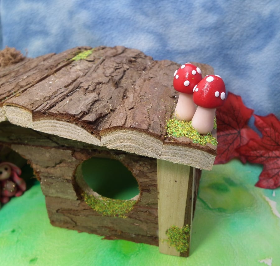 Gnome-Home Wooden House magical toadstools OOAK Sculpt Ann Galvin Gnome Village