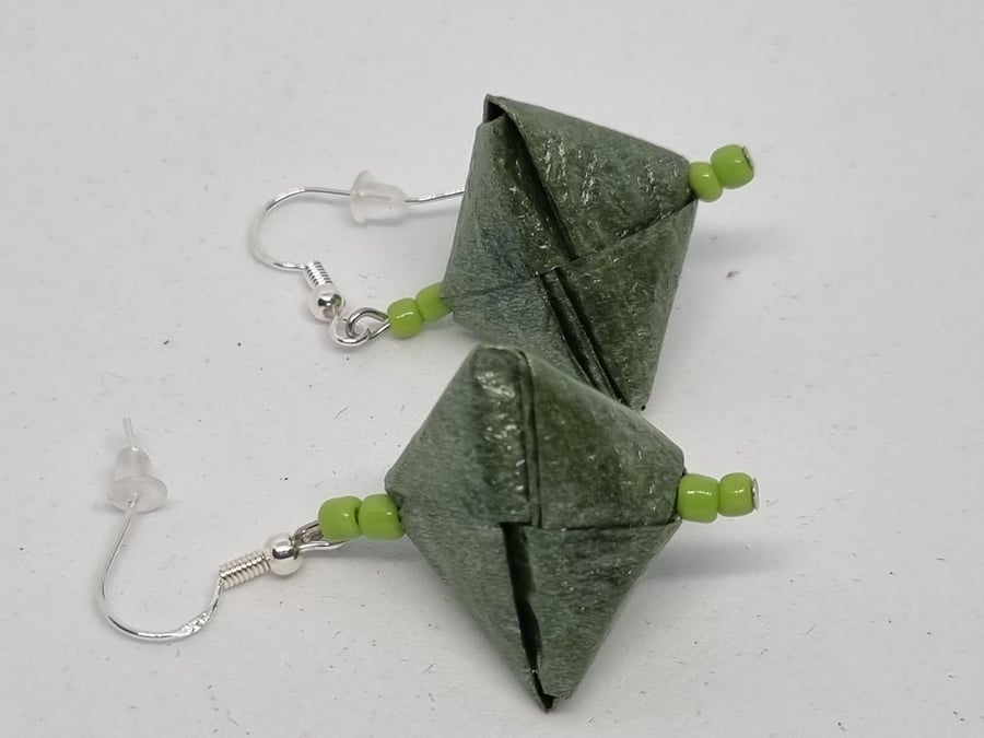 Origami earrings: dark green shoyu paper and small beads 