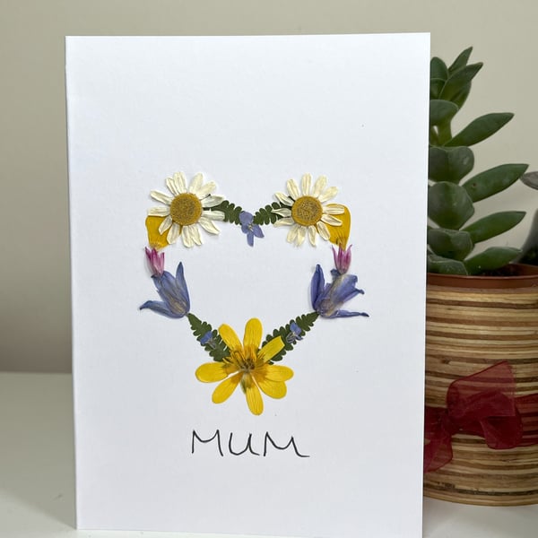 Handmade Real Pressed Flower Heart, Greeting Card 