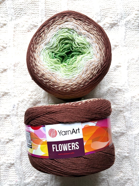 1 cake x 250g YarnArt Flowers Yarn Cake - Colour 272 : Cotton Blend