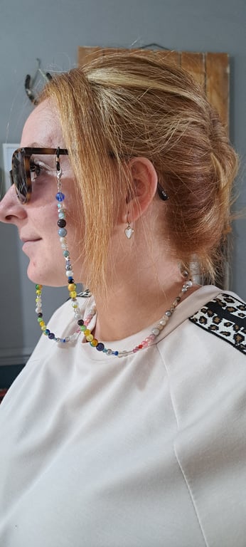 Sparkly funky glasses chain