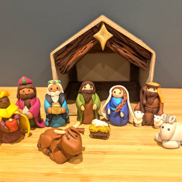 Mini traditional nativity set