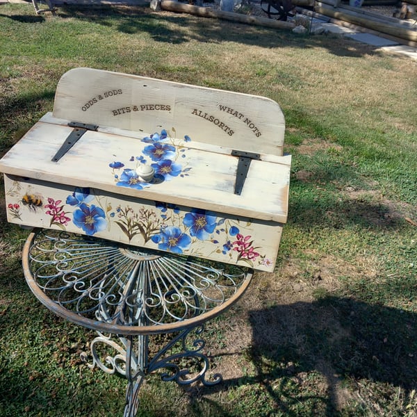 Quirky storage box for all your nic nacs etc