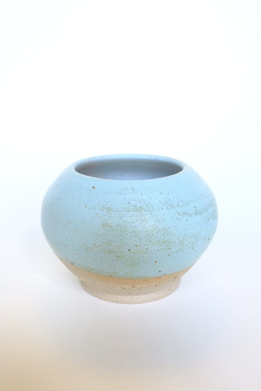 Pale blue pot